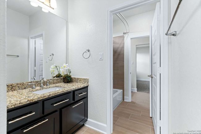 118 Madrone Trl, House other with 5 bedrooms, 5 bathrooms and null parking in Boerne TX | Image 34