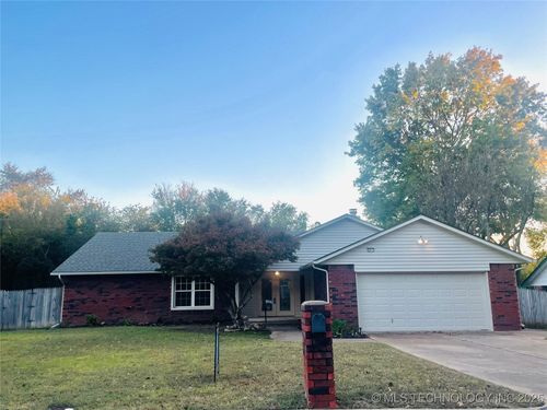 1413 W Huntsville St, Broken Arrow, OK, 74011-6222 | Card Image