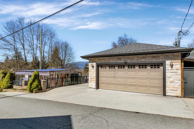 View of garage | Image 30