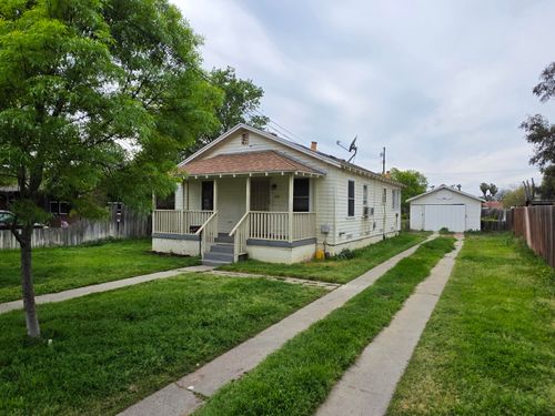 1032 N Brown Street, Hanford, CA, 93230 | Card Image