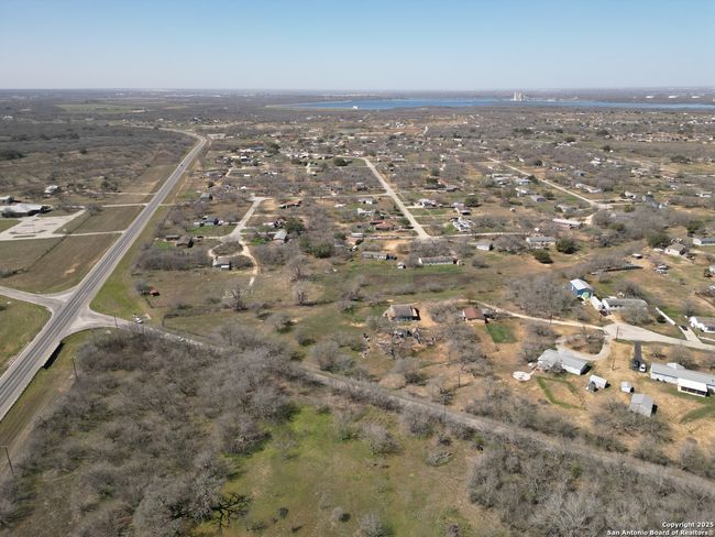 17423 Fx Ball Dr, House other with 1 bedrooms, 3 bathrooms and null parking in Elmendorf TX | Image 34