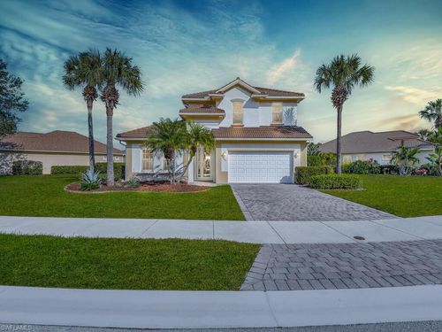 7851 Founders Cir, NAPLES, FL, 34104-5319 | Card Image