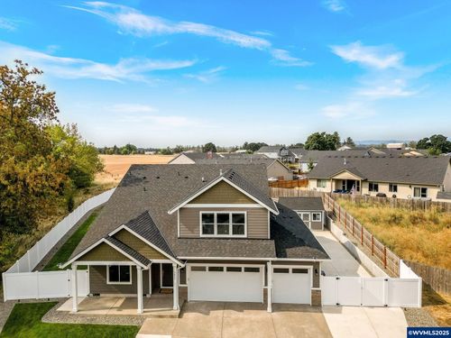 5832 Ne Chandra Ct, Albany, OR, 97321-7218 | Card Image