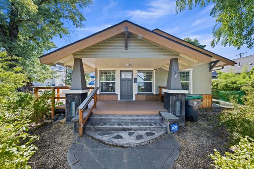 344 S Grape St, Medford, OR, 97501-3112 | Card Image