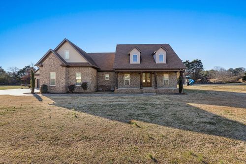 105 Fieldwood Dr, Tuscumbia, AL, 35674-3339 | Card Image