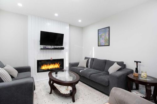119 Maranda Close Ne, Calgary, AB, T2A3E7 | Card Image