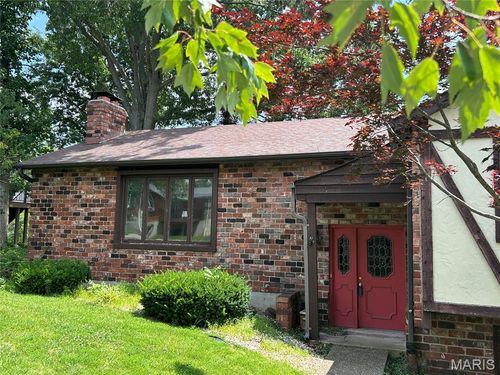 5810 Flaming Leaf Ct, Saint Louis, MO, 63129-4707 | Card Image