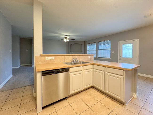 8005 Hidden Path Ln, House other with 5 bedrooms, 4 bathrooms and null parking in Denton TX | Image 12