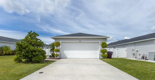 4744 Glencrest Loop, Saint Cloud, FL, 34772-9016 | Card Image