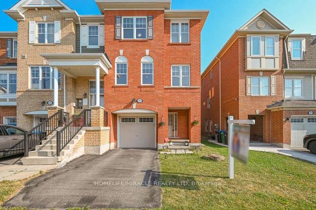 43 Ariel Rd, House attached with 4 bedrooms, 4 bathrooms and 1 parking in Brampton ON | Image 4