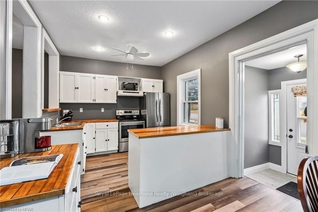 53 Robertson St, House other with 3 bedrooms, 1 bathrooms and 3 parking in Harriston ON | Image 7