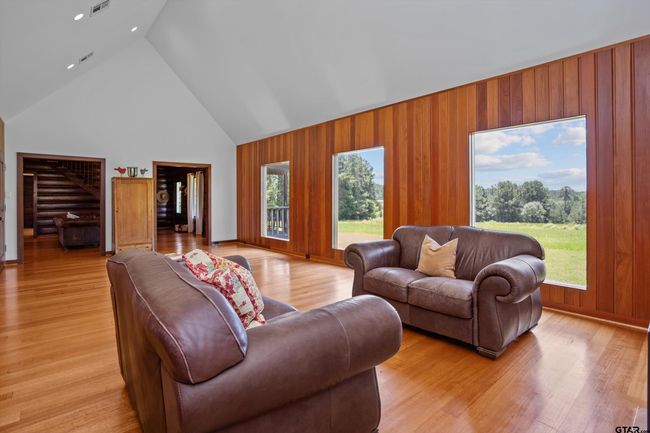 656 Vineyard View Ranch, House other with 3 bedrooms, 3 bathrooms and null parking in Grapeland TX | Image 11