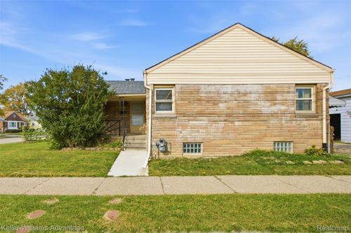 23708 Cushing Ave, Eastpointe, MI, 48021-1728 | Card Image