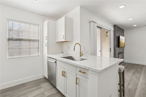 apt-1034-3150 Soft Breezes Dr, Las Vegas, NV, 89128-7225 | Card Image