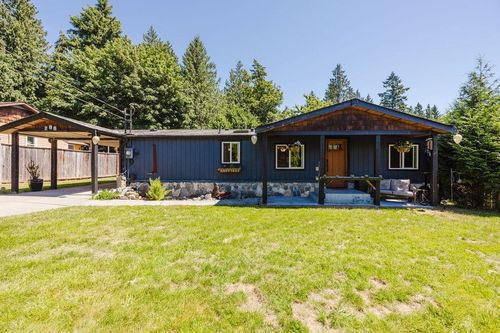 788 Mountainview Drive, Gibsons, BC, V0N1V9 | Card Image