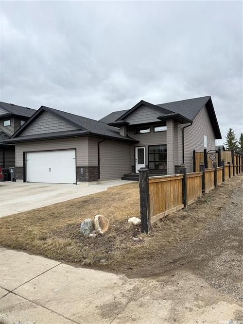 501 Redwood Cres, Warman, SK, S0K4S2 | Card Image