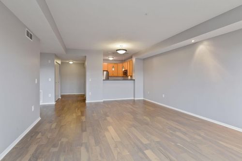 apt-302-560 N 2nd St, Minneapolis, MN, 55401-4347 | Card Image