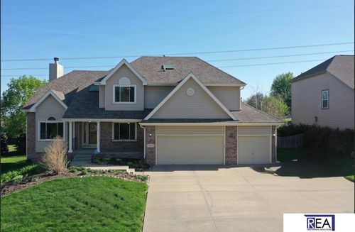 906 Wicklow Rd, Papillion, NE, 68046-7051 | Card Image