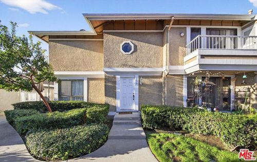 ci49-282 S Seneca Cir, Anaheim, CA, 92805-3655 | Card Image