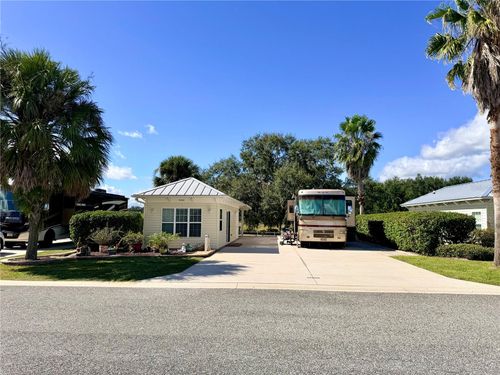 9588 Se 47th Way, Webster, FL, 33597-4561 | Card Image