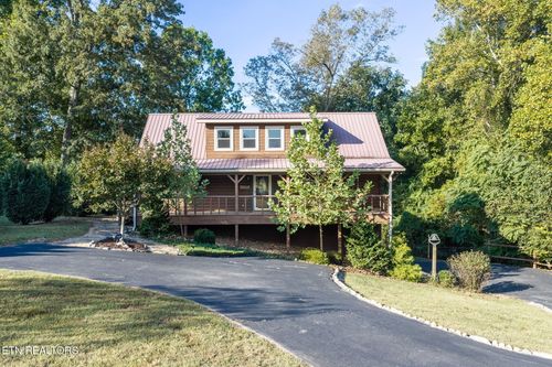 142 Rayahs Way, Quebeck, TN, 38579-2261 | Card Image