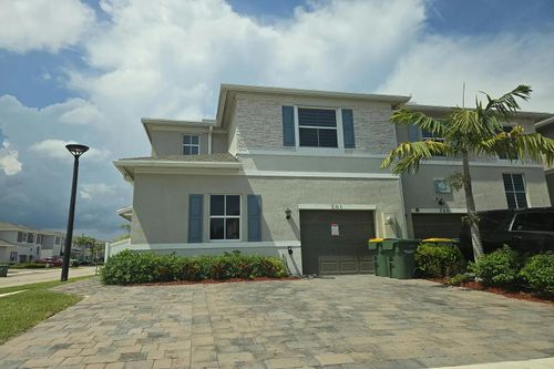 761 Se 19th St, Homestead, FL, 33034-5687 | Card Image