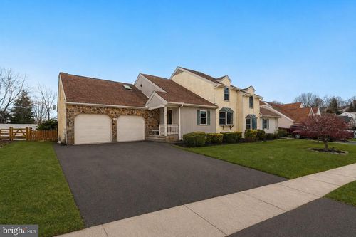 87 Chandler Ct, HOCKESSIN, DE, 19707-9212 | Card Image