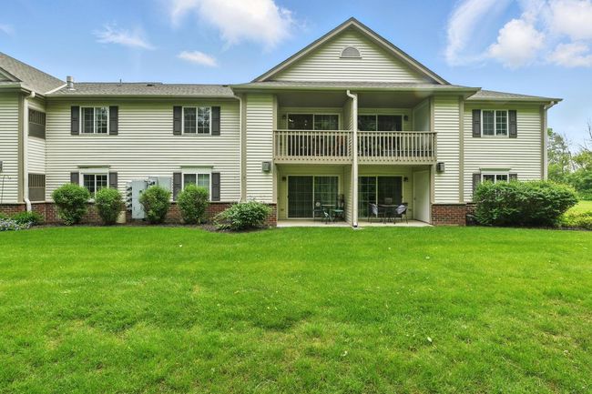 F - 584 Pewaukee Road, Condo with 2 bedrooms, 2 bathrooms and null parking in Pewaukee WI | Image 19
