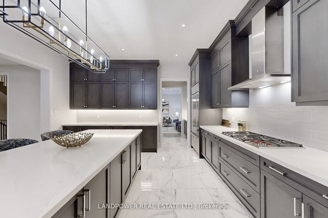 52 Klees Cres, House other with 5 bedrooms, 5 bathrooms and 3 parking in Aurora ON | Image 10