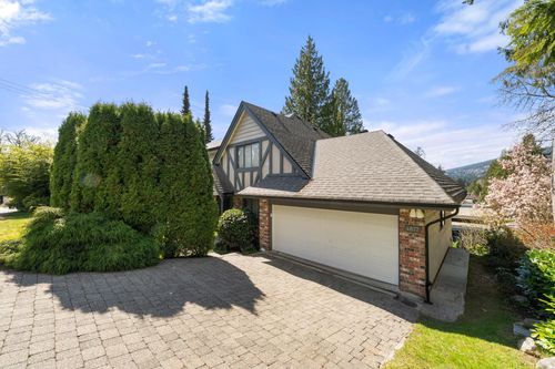 4877 Cedarcrest Ave, North Vancouver, BC, V7R3R6 | Card Image