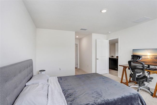 7929 Sail Clover Ln, House other with 3 bedrooms, 2 bathrooms and null parking in ZEPHYRHILLS FL | Image 11