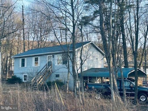 120 Chestnut Ridge Dr, Orwigsburg, PA, 17961-9684 | Card Image