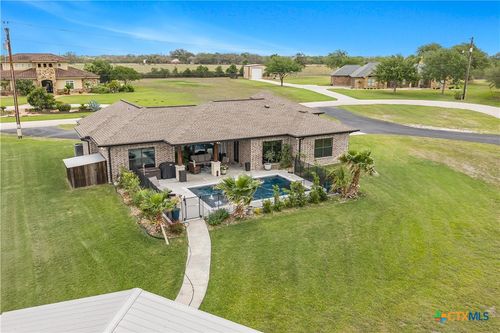 415 Juniper Trl, Yoakum, TX, 77995-3004 | Card Image