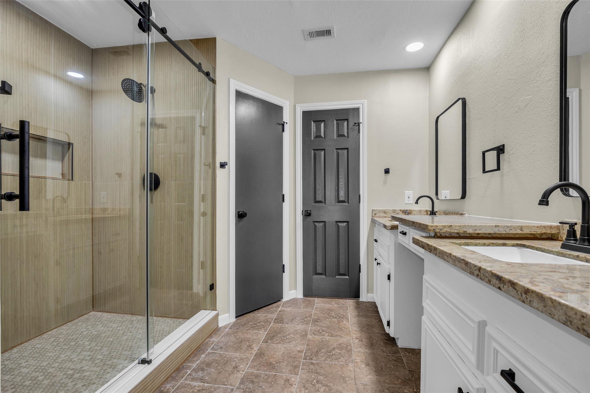 Residential Lease in Cypress 4