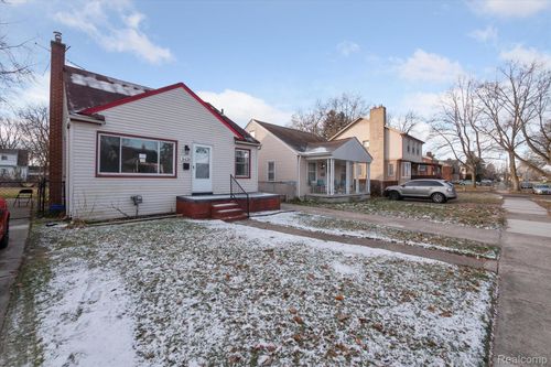 8420 Fisher Ave, Warren, MI, 48089-3049 | Card Image
