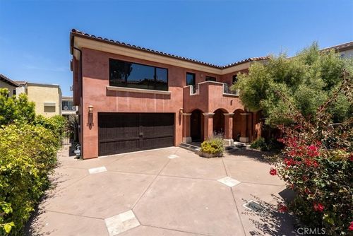 245 Driftwood St, Morro Bay, CA, 93442-2207 | Card Image