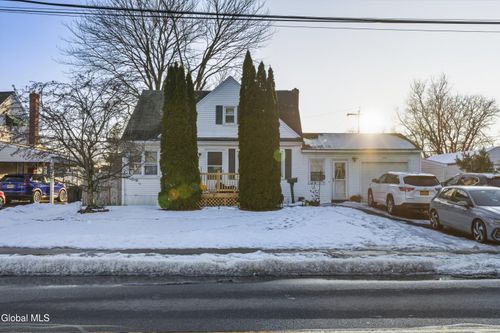 2564 Consaul Rd, Schenectady, NY, 12304-1631 | Card Image