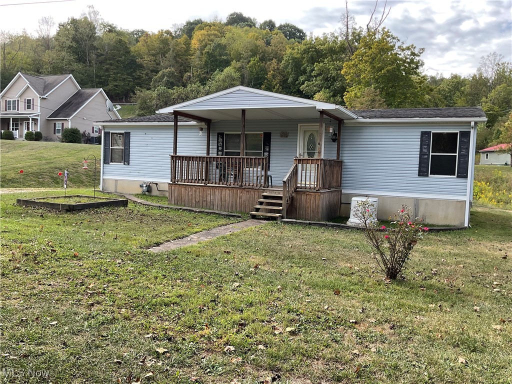 Greens Run Rd, Saint Marys, WV 26170