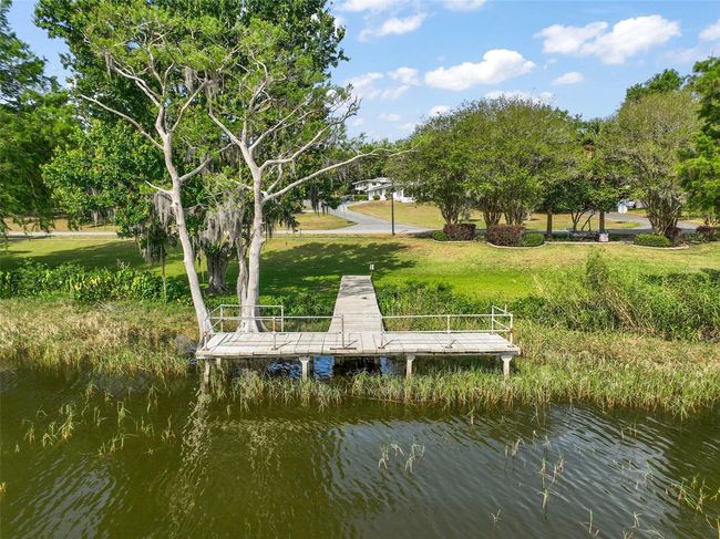 One of the many public docks in Howey; this one is at the end of E. Palmetto | Image 33