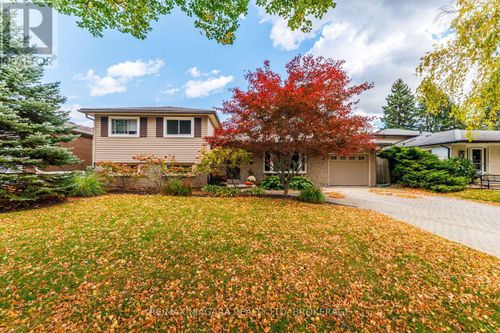 3360 Baker Crescent, Niagara Falls (Casey), ON, L2J3L9 | Card Image