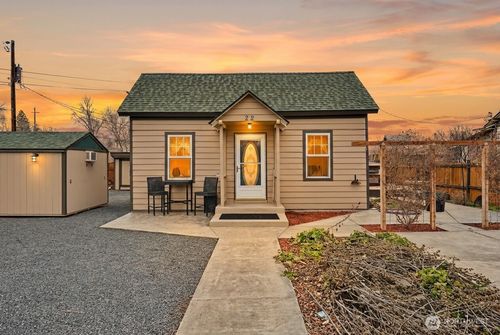 22 Elder St S, Soap Lake, WA, 98851-9153 | Card Image