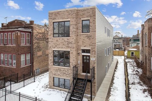5955 W Superior St, Chicago, IL, 60644-1047 | Card Image