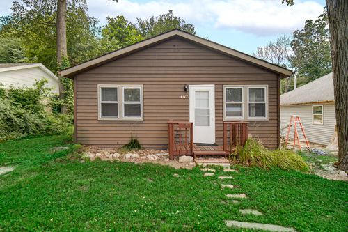 4117 Wildwood Rd, Valparaiso, IN, 46383 | Card Image