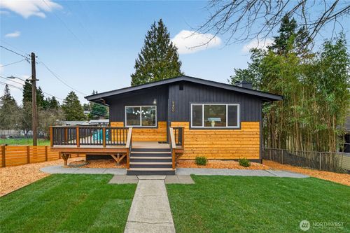 9400 12th Ave Sw, Seattle, WA, 98106-2912 | Card Image