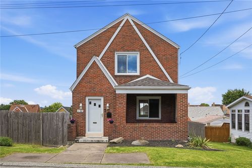 121 River View Blvd, Homestead, PA, 15120-2458 | Card Image