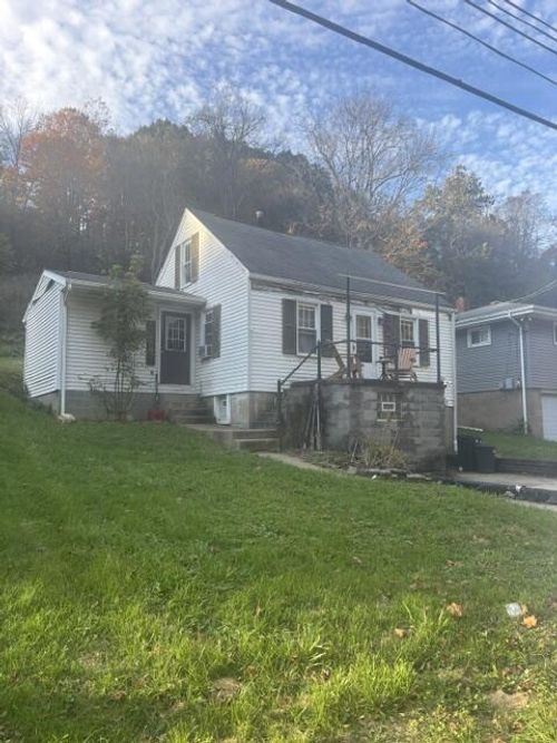 9901 National Road, Valley Grove, WV, 26003 | Card Image