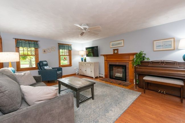 16 Lisa Ln, House other with 3 bedrooms, 3 bathrooms and 4 parking in Georgetown MA | Image 17
