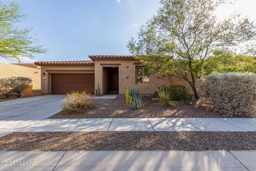 2944 S Smokin Pistol Way, Tucson, AZ, 85713-6352 | Card Image