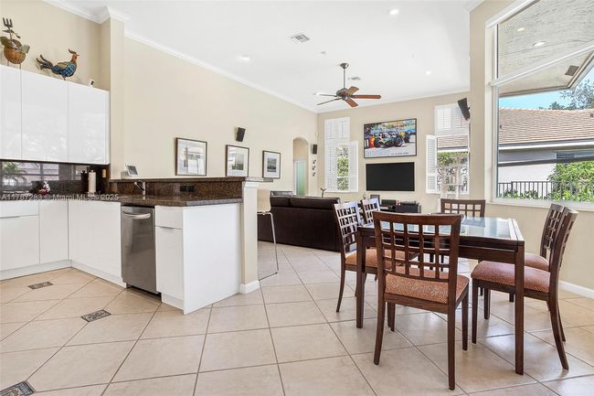 3848 Oak Ridge Cir, House other with 4 bedrooms, 3 bathrooms and null parking in Weston FL | Image 20