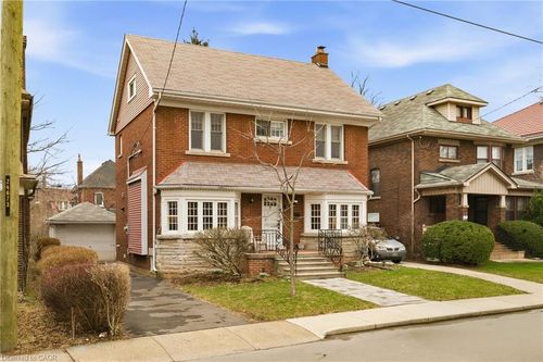 43 Balsam Avenue S, Hamilton, ON, L8M3A9 | Card Image